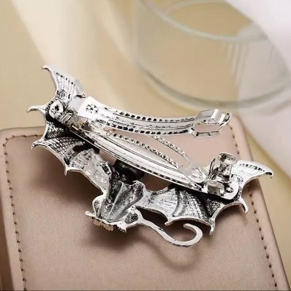 Gothic Silver Bat Cat Hair Clip